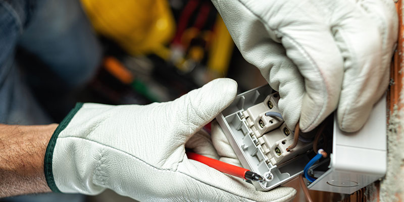 What Happens During a Circuit Breaker Replacement Service?