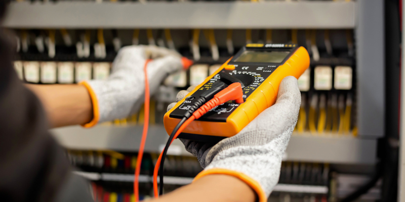 3 Signs You Need Commercial Electrical Repair